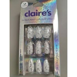 Fake Nails Claire's 24 Faux White Winter Theme Print New Vegan Ice Pattern